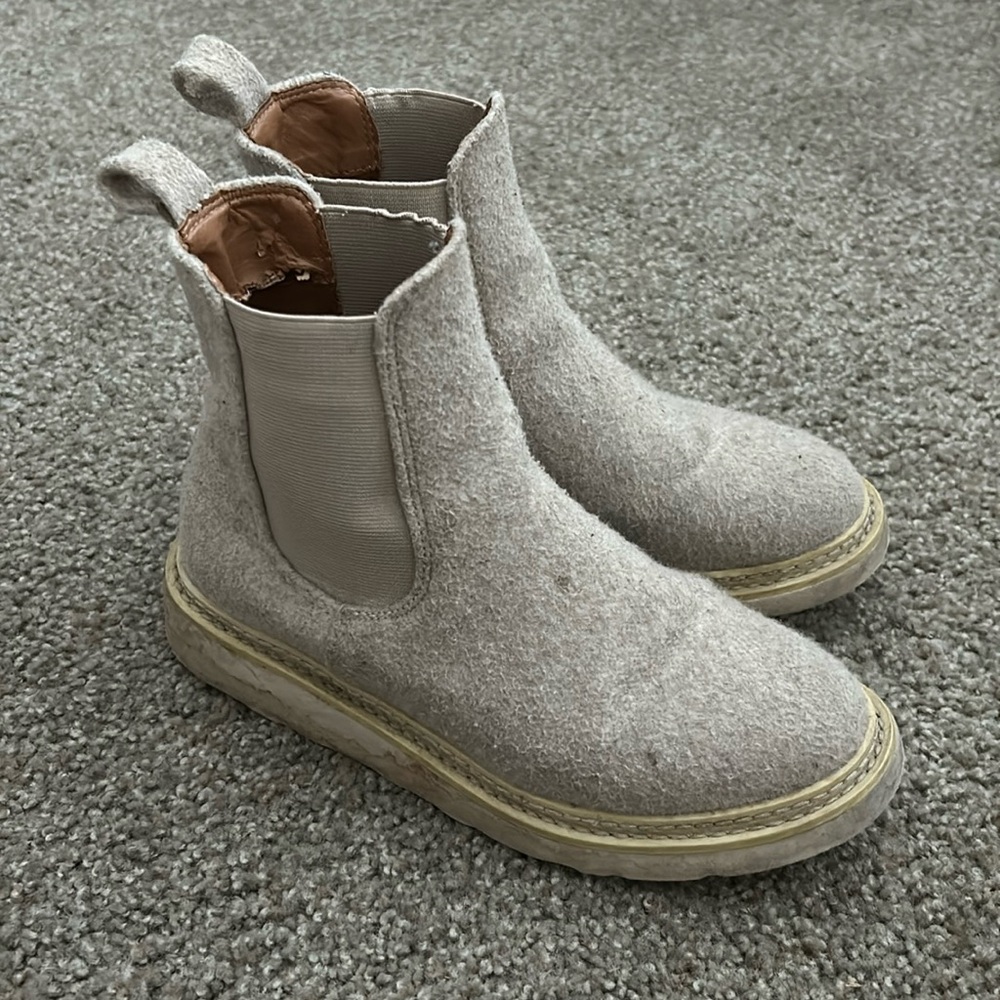 Women’s Chelsea Boots